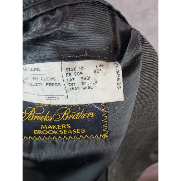 Brooks Brothers Men's 100% Wool Suit Jacket. Gray. Size 45 L - Picture 3 of 4